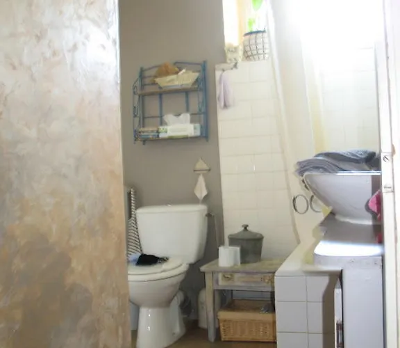 Alojamento de Acomodação e Pequeno-almoço La Mesnagerie 3*